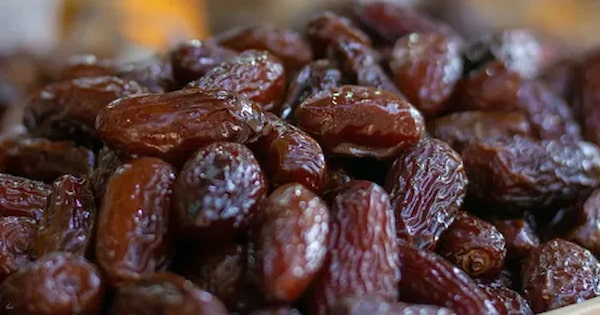 تصویر 3 از قیمت خرما خاصویی تازه + خرید باور نکردنی